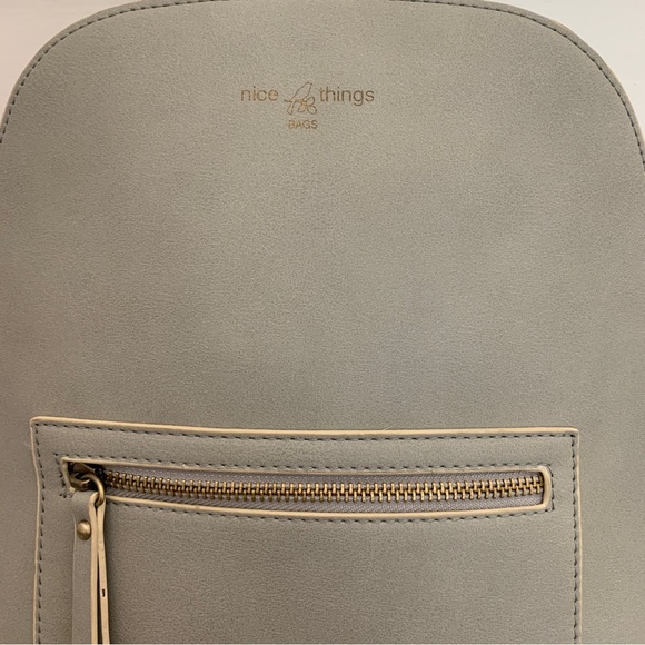 Adorable backpack in soft grey colour - Picture 2 of 9